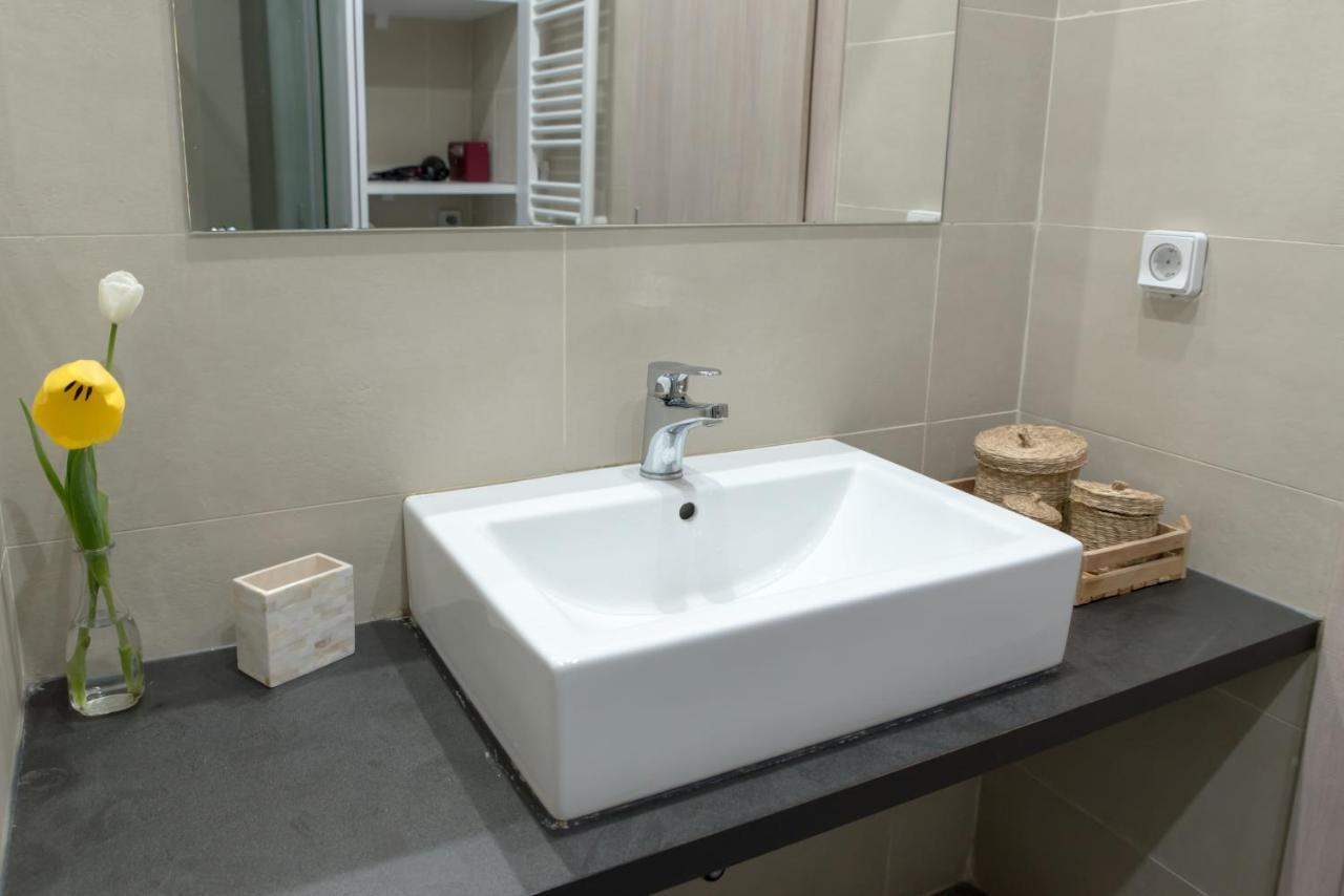 Amazing Apartment 2 Min To Acropolis أثينا المظهر الخارجي الصورة